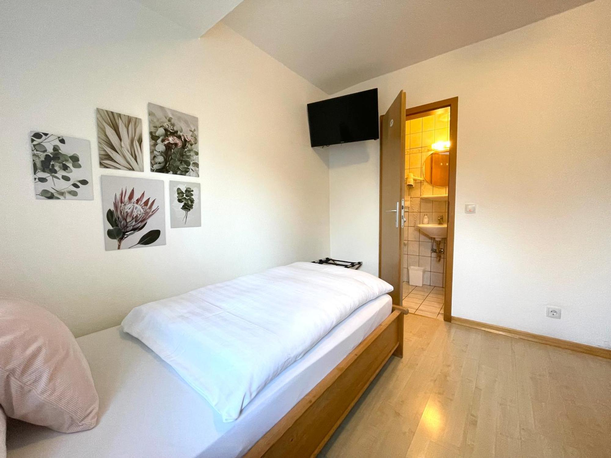 Hotel-Pension Hommen Кобленц Экстерьер фото